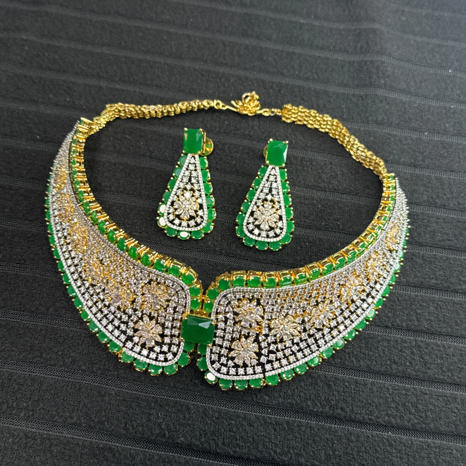 Green Necklace Set Chocker from Desi Girl Gems